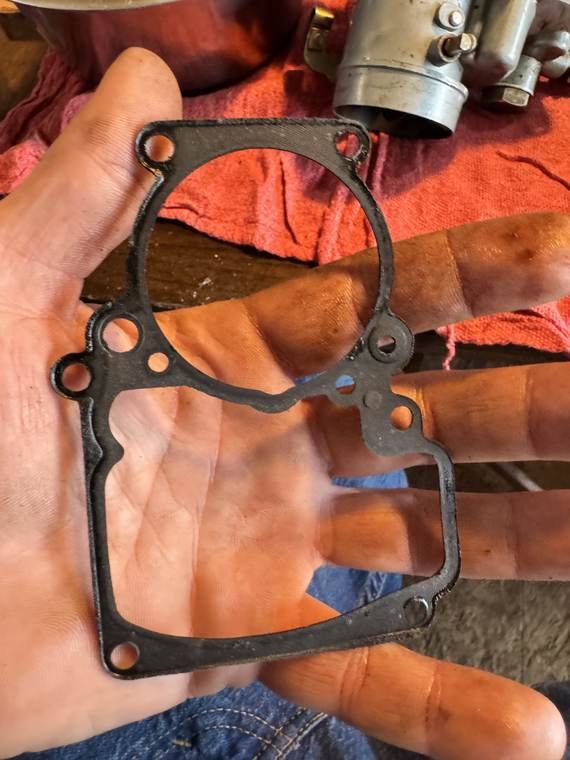 IMG_3020 100% intact zero-tear upper bowl-to-air-horn gasket removed cleanly in palm